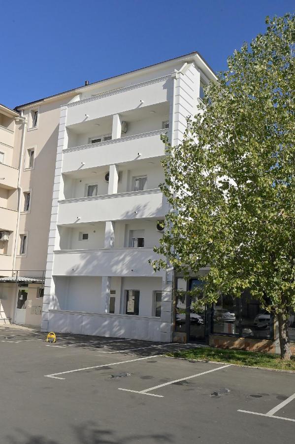 M Apartments Belgrad Exteriör bild