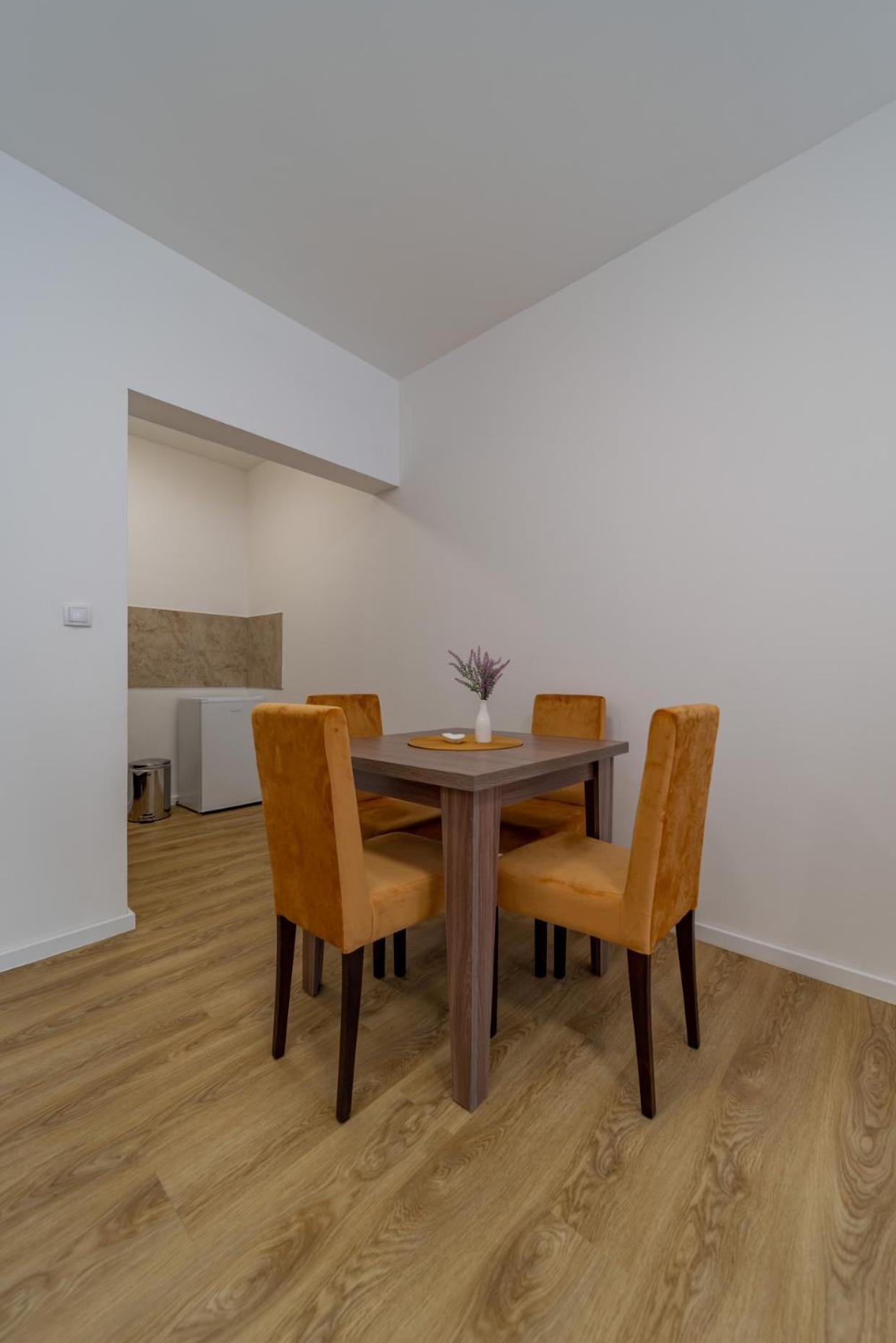 M Apartments Belgrad Rum bild